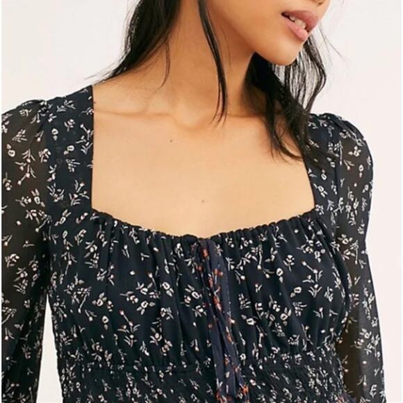 Free People Crop Top Black Small Long Sleeve Boho Tunic Blouse Floral Ruffled - Picture 2 of 10
